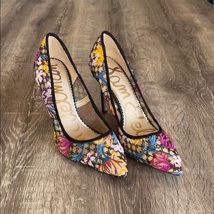 Sam Edelman Floral Pump